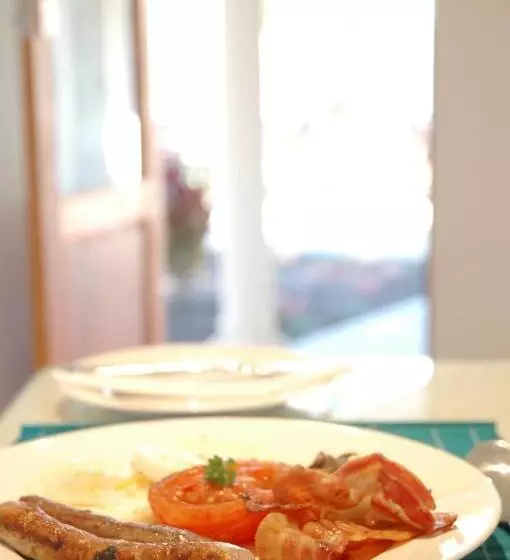 تختخواب و صبحانه Santorini Guesthouse