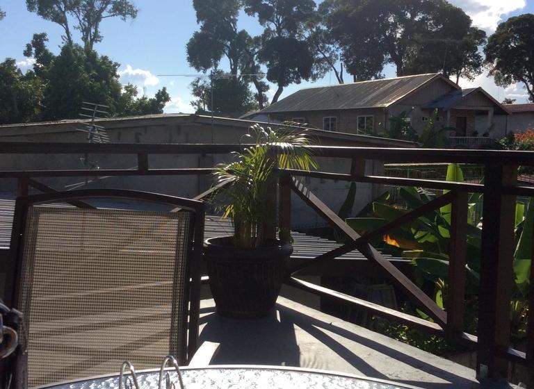 تختخواب و صبحانه Svilla