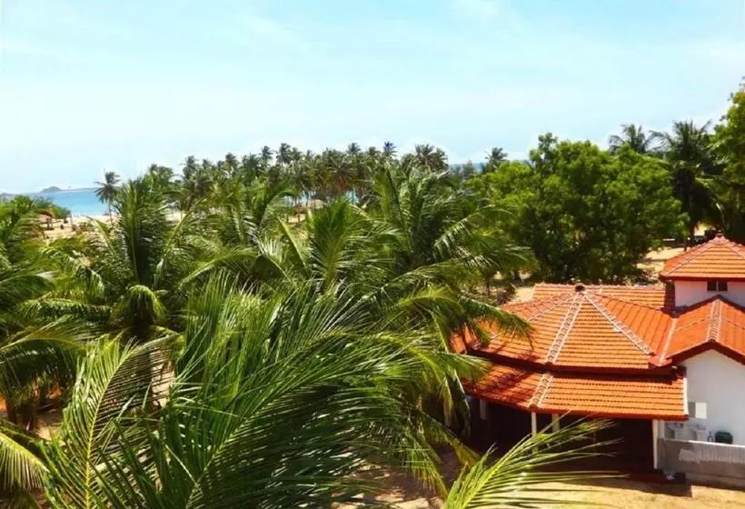 Crescent Sea Resort