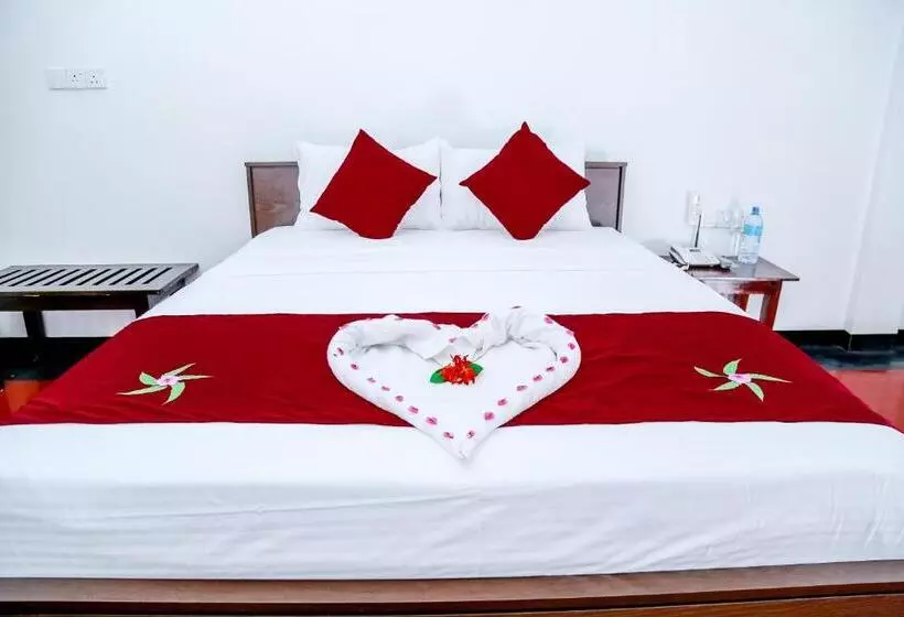 Crescent Sea Resort