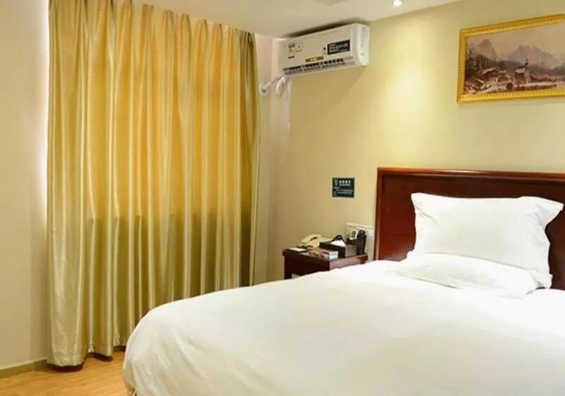 Hotelli Greentree Inn Guangdong Shenzhen Longhua New Area Longguan Rord Tianhong Express
