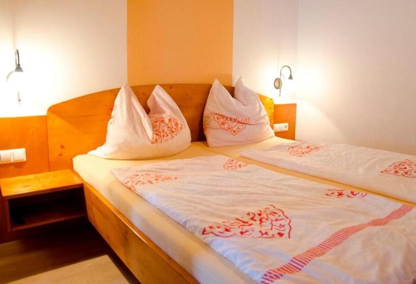 فندق صغير Gästehaus Geigenbauer