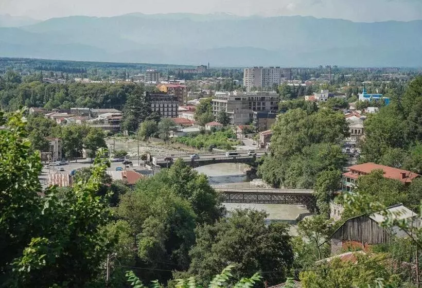 هاستل Old District