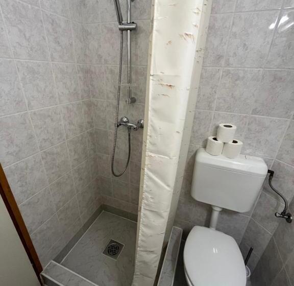 مبيت وإفطار Flamingó Szállás