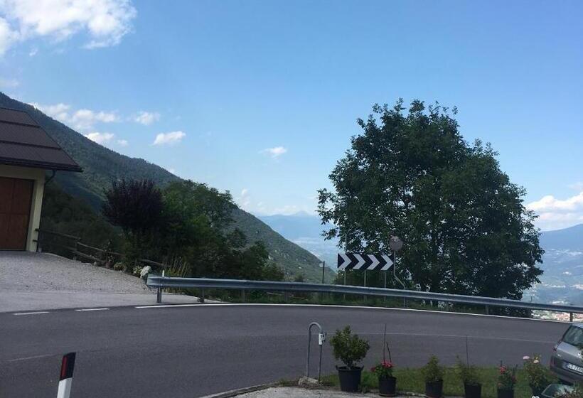 ホテル Agritur Alpino