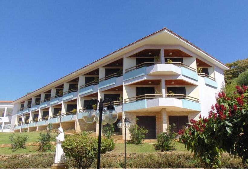 هتل Fazenda Retiro Das Rosas