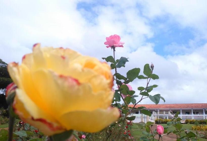 هتل Fazenda Retiro Das Rosas