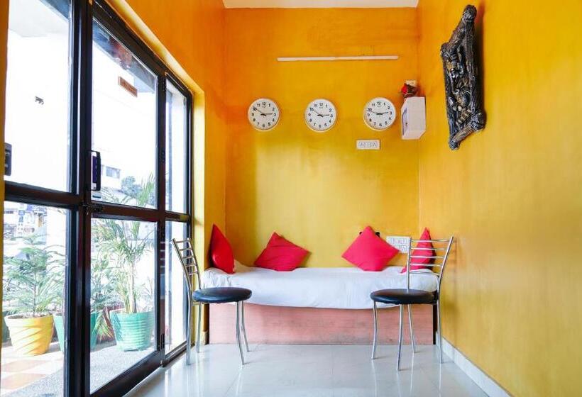 Отель Oyo Royal Inn