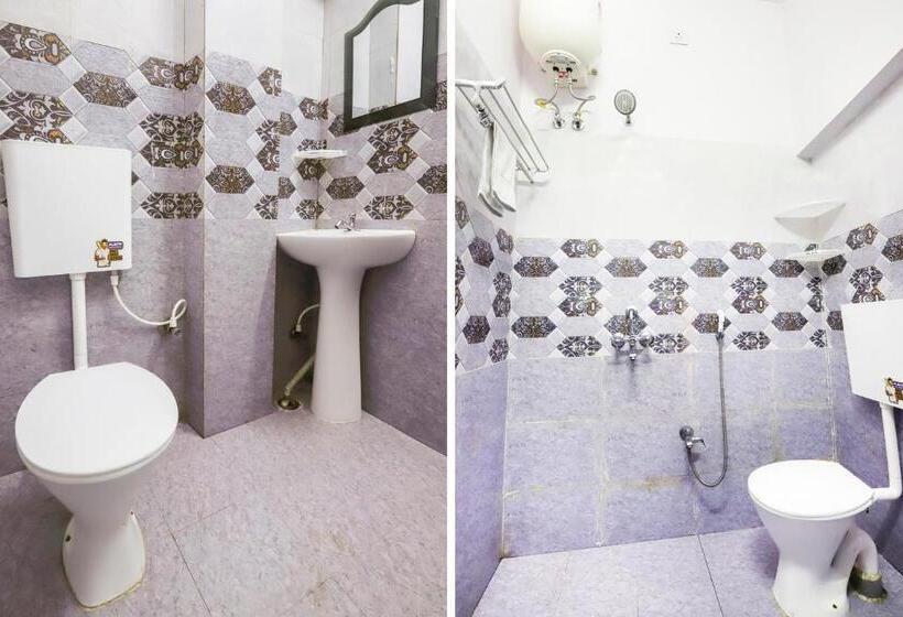 Отель Oyo Royal Inn