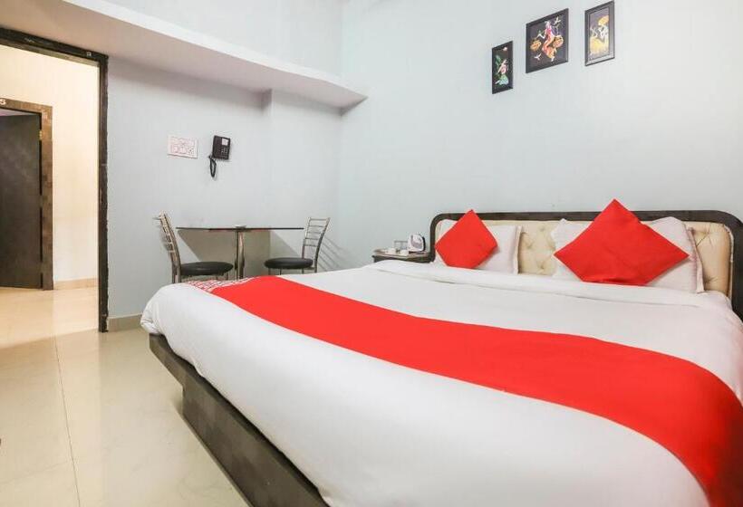 Отель Oyo Royal Inn