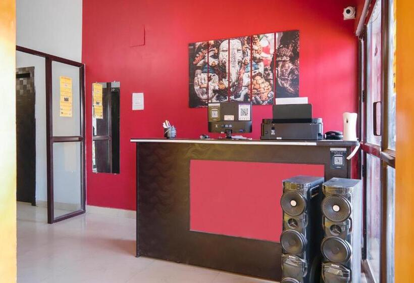 Отель Oyo Royal Inn