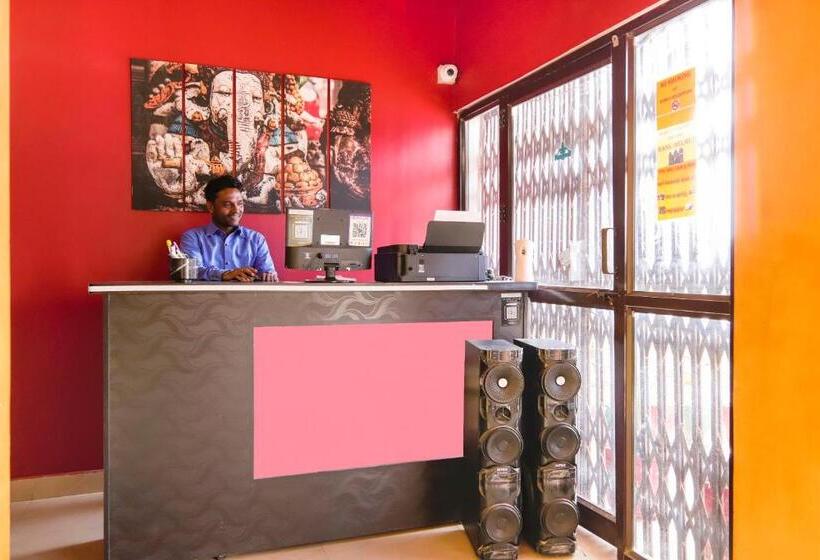 Отель Oyo Royal Inn