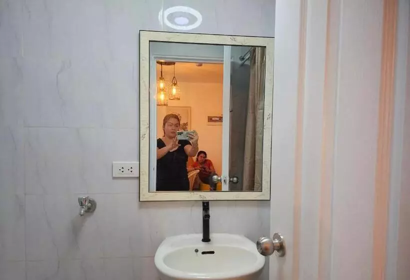 Mika S Crib 2br Condo