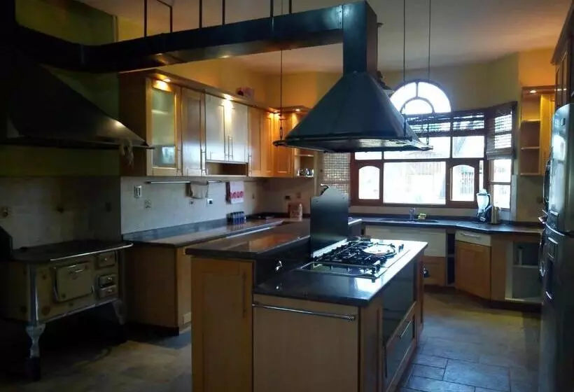 New Host Hostel
