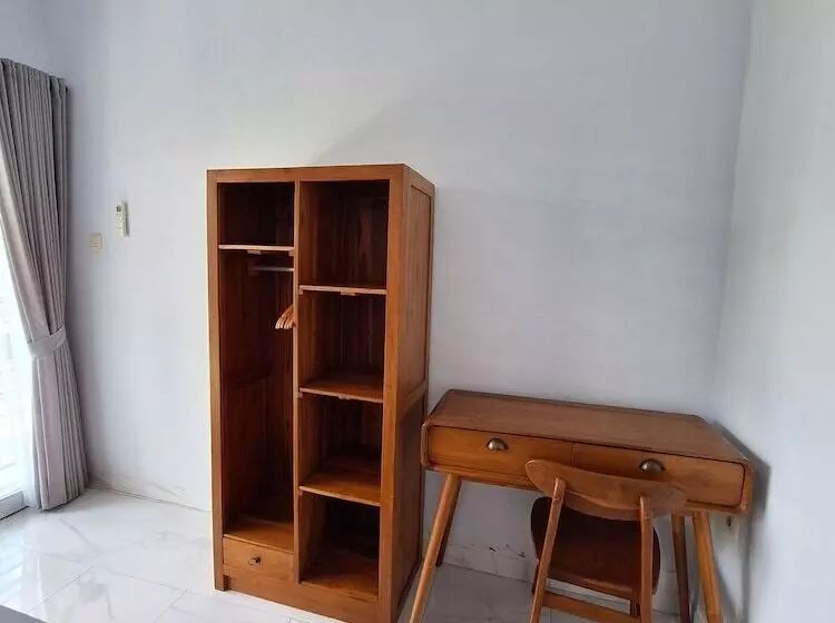 Majatalo Bonewood Guesthouse