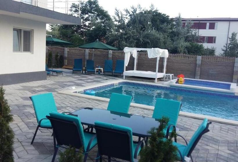 پانسیون Cool Breeze Mamaia Nord