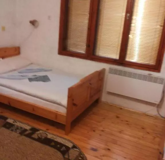 ペンション Rooms Sakalievi
