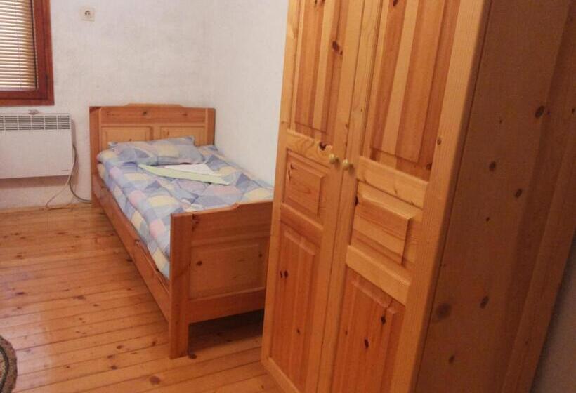 פנסיון Rooms Sakalievi