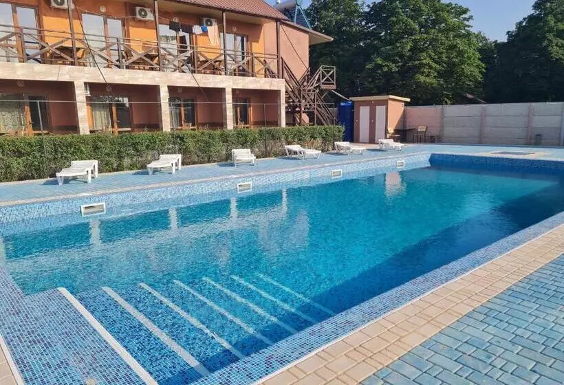 リゾートホテル Otel Elena