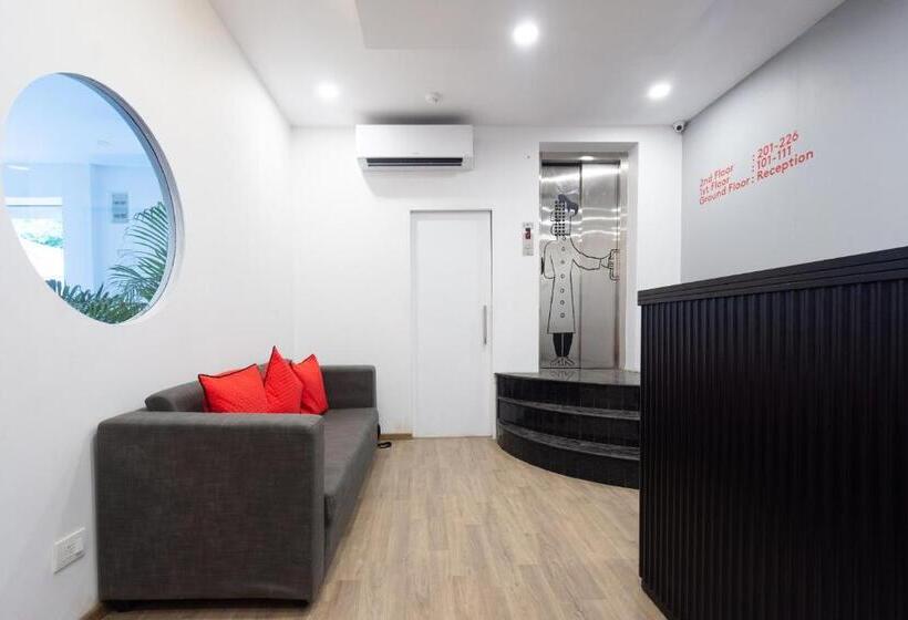 בית מלון כפרי Super Townhouse Mannat International Near Science City Topsia Biswa Bangla Mela Pranga