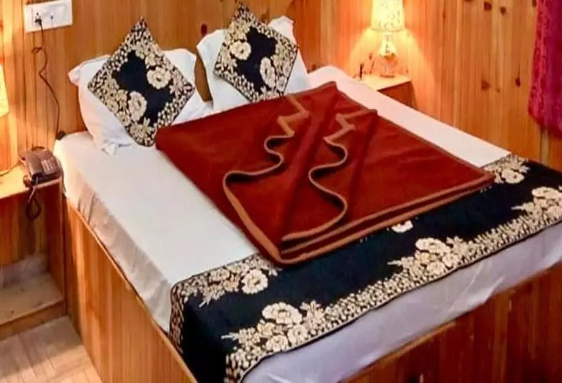 Fabhotel Hadimba Heights