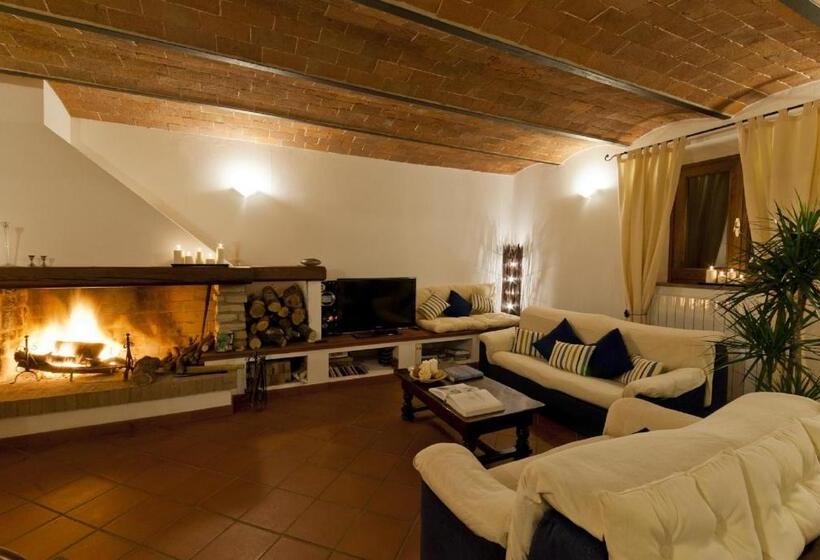 Отель Agriturismo Il Piaggione