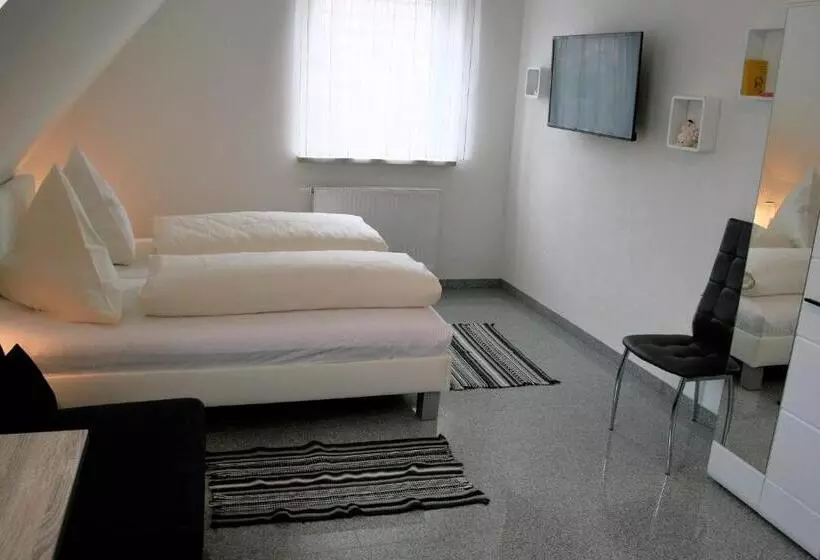 Majatalo Haus Zum Schlosspark