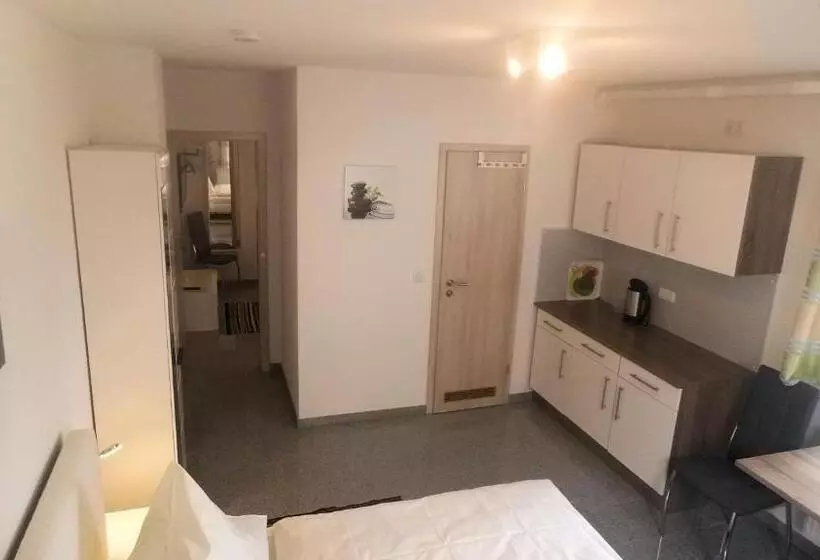 Majatalo Haus Zum Schlosspark