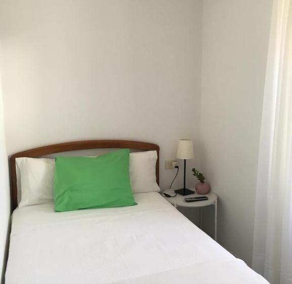 Pension Rosalia De Castro