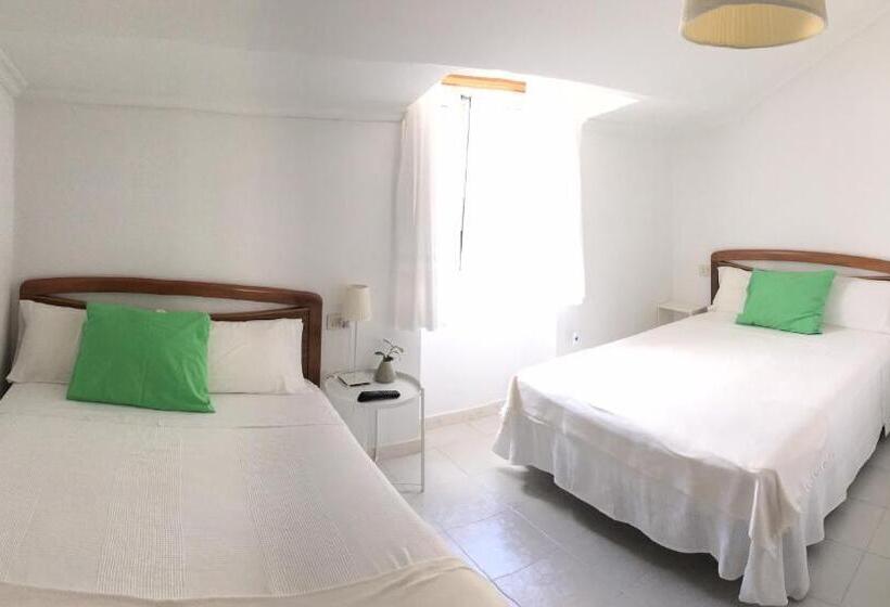 Pension Rosalia De Castro