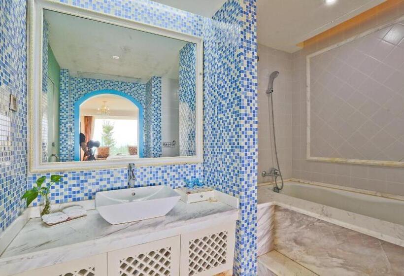 אתר נופש Naqin Geological Ocean Park