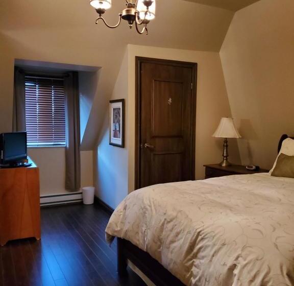 膳宿费 Gîte Du Château