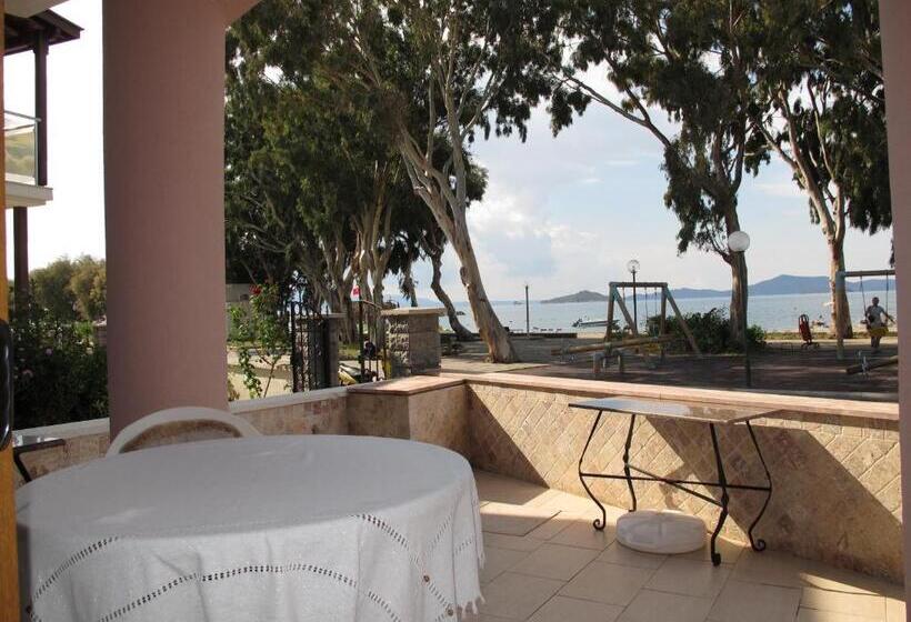 Sunset Beach Apartments