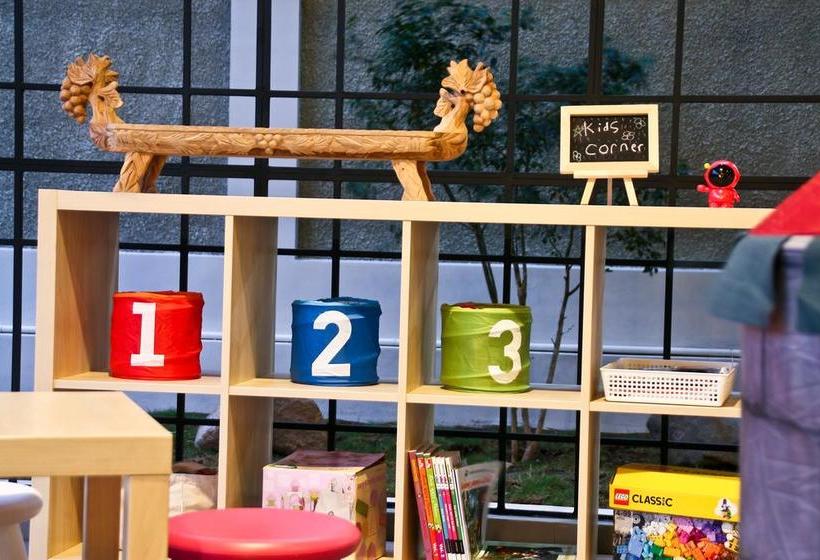 ホテル Balcony  Sukabumi