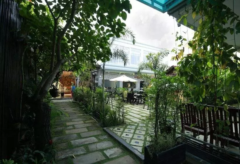 تختخواب و صبحانه Chheng Residence
