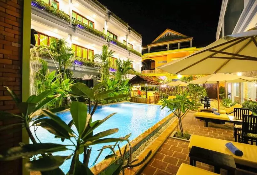 تختخواب و صبحانه Chheng Residence