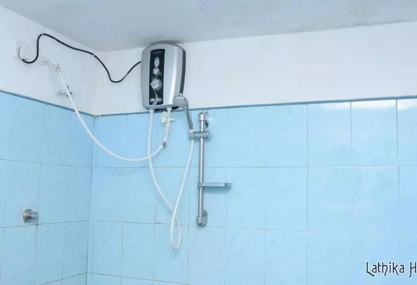 تختخواب و صبحانه Lathika Homes