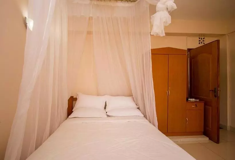 Hotel Dans
