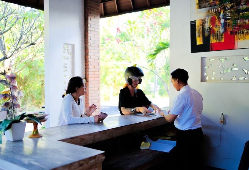 酒店 Alam Bali Beach Resort