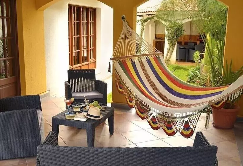 هتل Boutique La Casa De Margarita