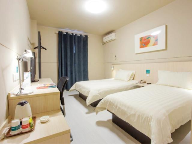 فندق Jinjiang Inn Xinxiang Railway Station