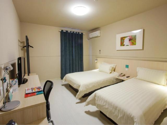 فندق Jinjiang Inn Xinxiang Railway Station