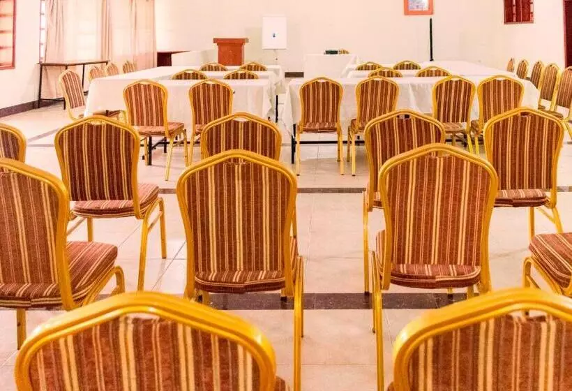 هتل Kalya Courts