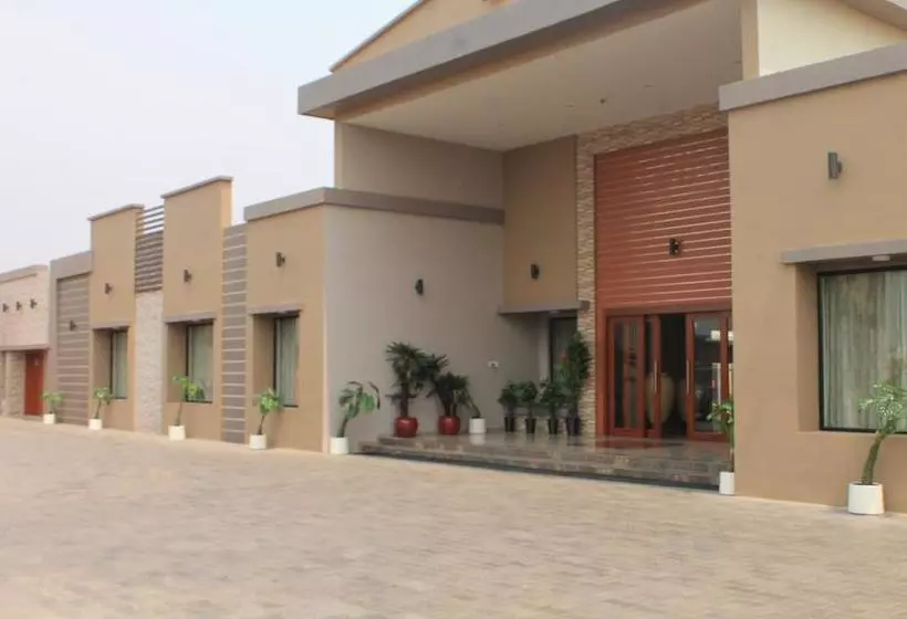 هتل Moon Palace Kolwezi