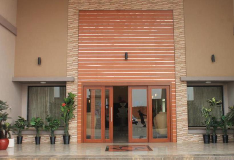 هتل Moon Palace Kolwezi