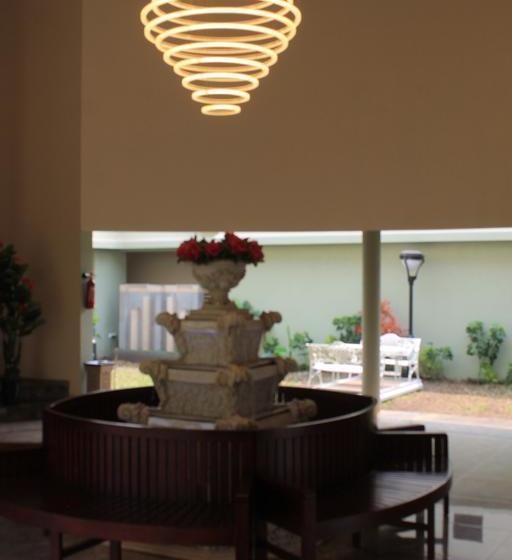 هتل Moon Palace Kolwezi