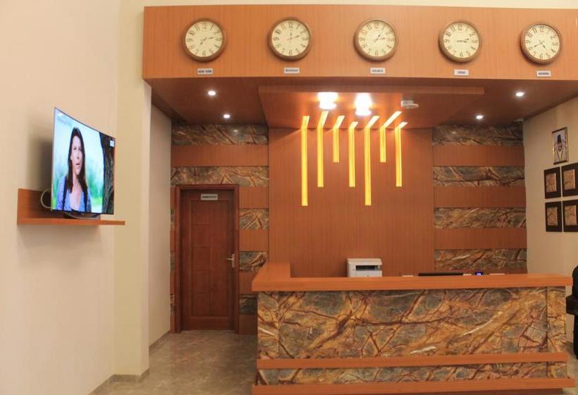 هتل Moon Palace Kolwezi