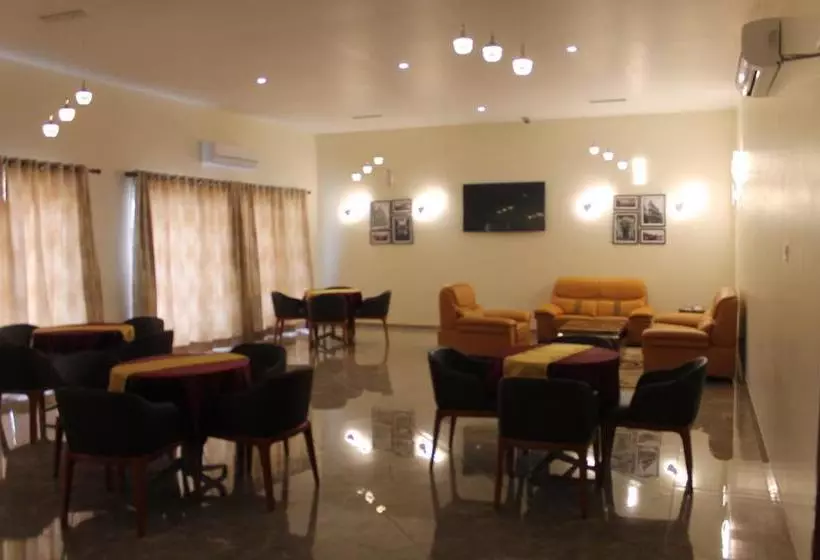 هتل Moon Palace Kolwezi