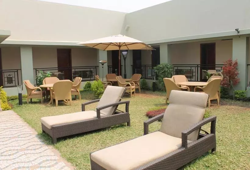 هتل Moon Palace Kolwezi