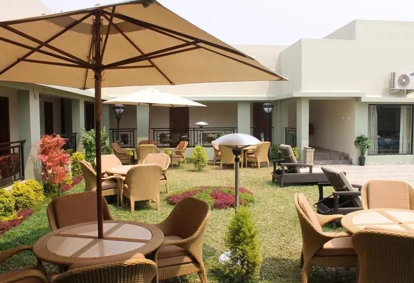 هتل Moon Palace Kolwezi